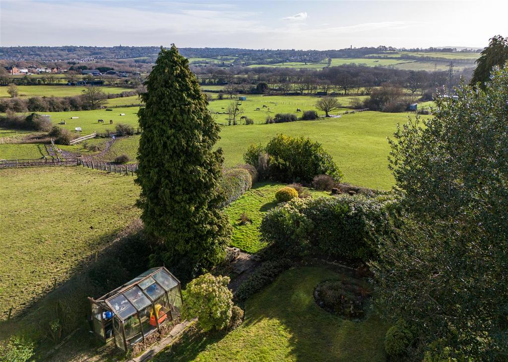 1 Foxlands Avenue-drone-10.jpg