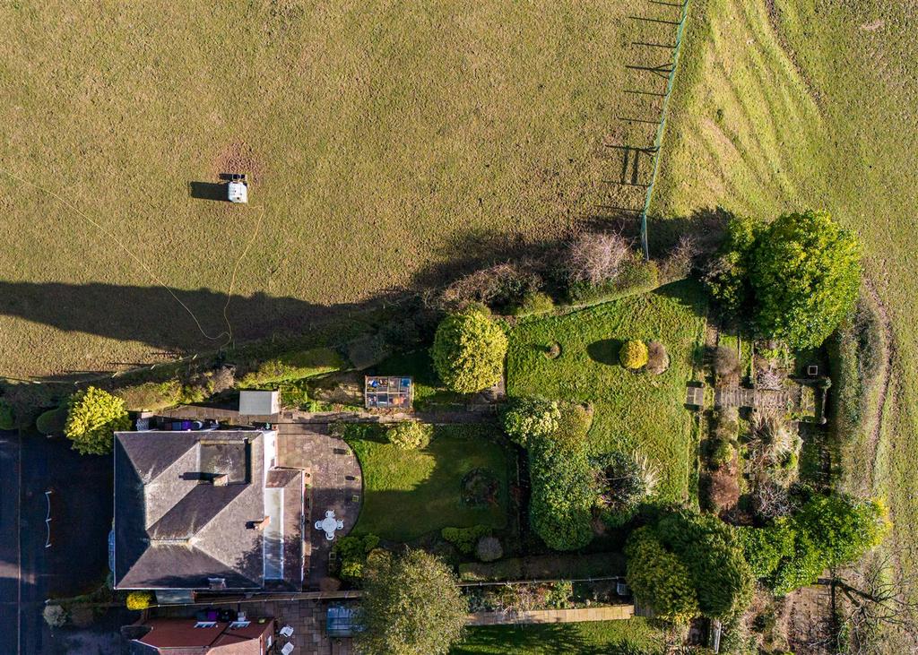 1 Foxlands Avenue-drone-11.jpg