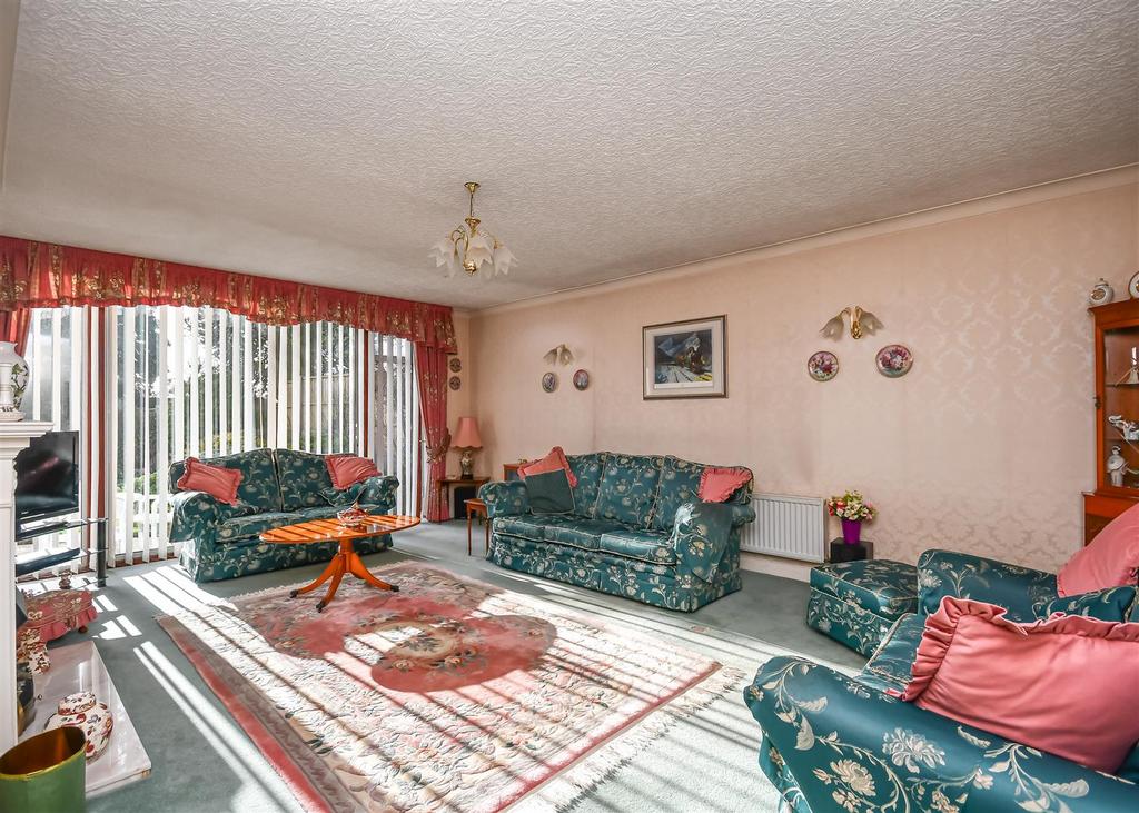1 Foxlands Avenue-04.jpg