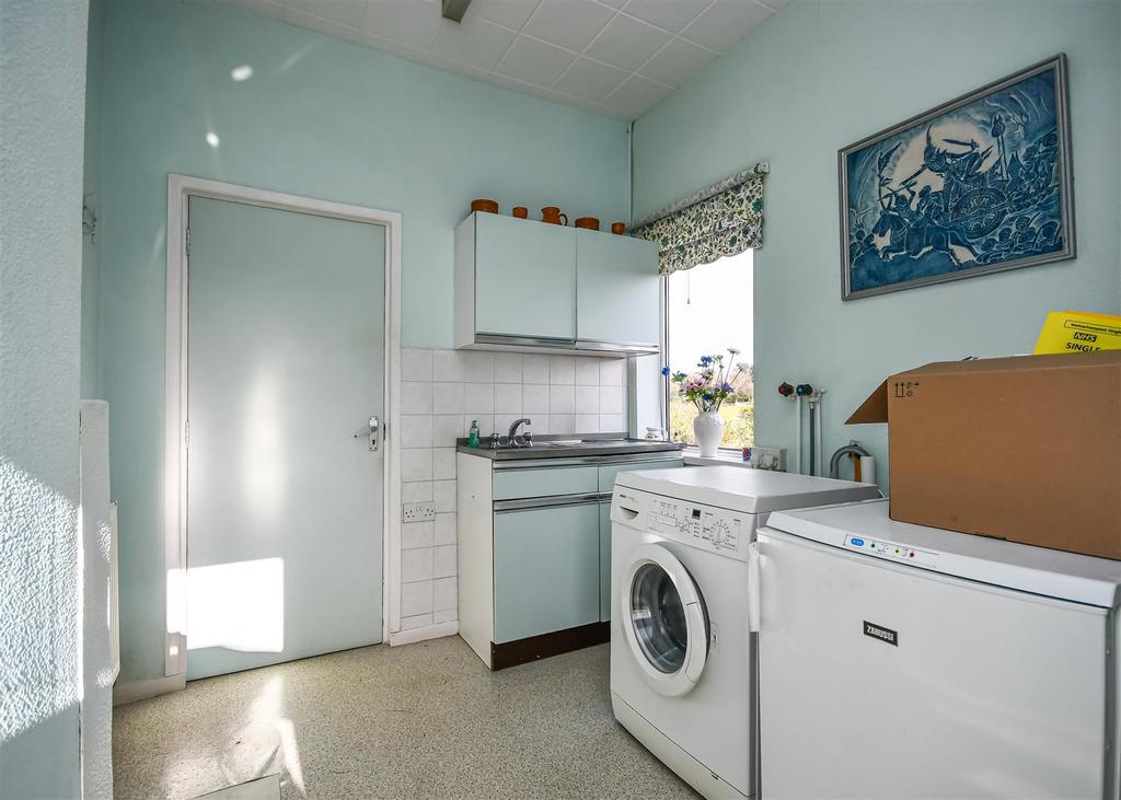 1 Foxlands Avenue-02.jpg