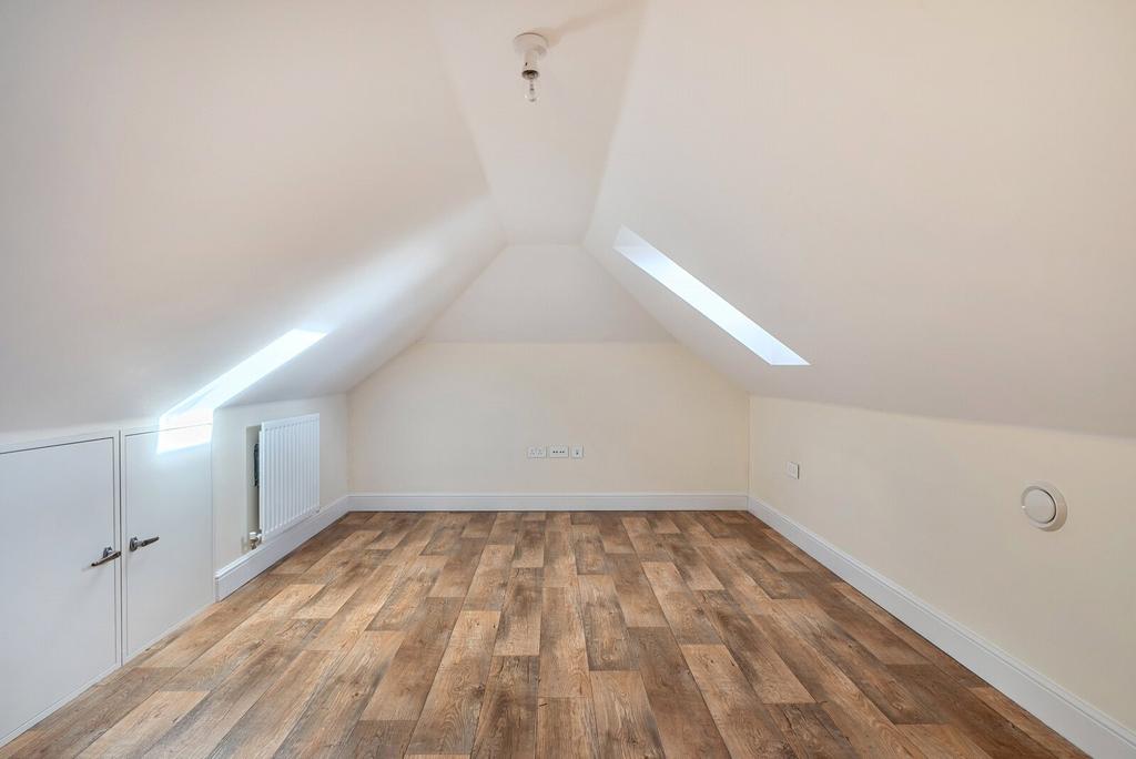 Bedroom/Office