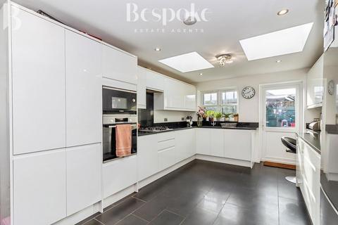 undefined, Maiden Place, Reading RG6