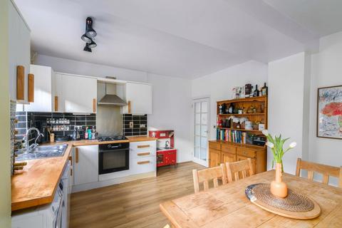2 bedroom terraced house for sale, Kevelioc Road, London, N17 7PR