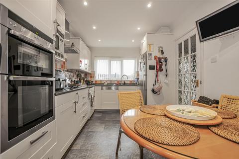 3 bedroom detached house for sale, Yule Close, Bricket Wood, St. Albans