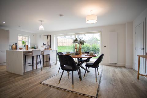 5 bedroom detached house for sale, The Village, Roslynlee, Edinburgh EH25