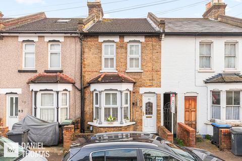 DANIEL THOMAS | Eastbrook Road, Waltham Abbey, EN9 3AL