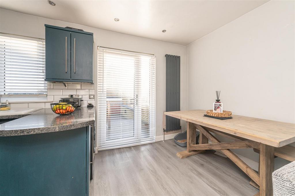 Dining Kitchen Area