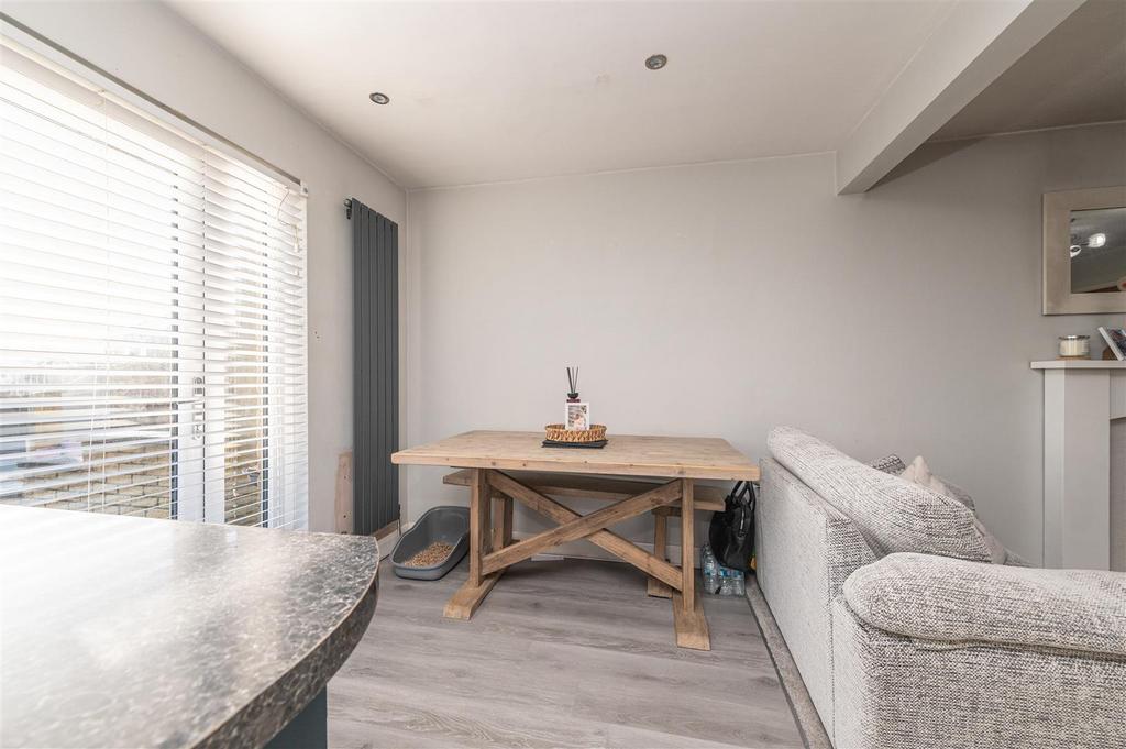 Dining Kitchen Area