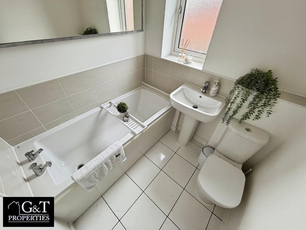 Family bathroom
