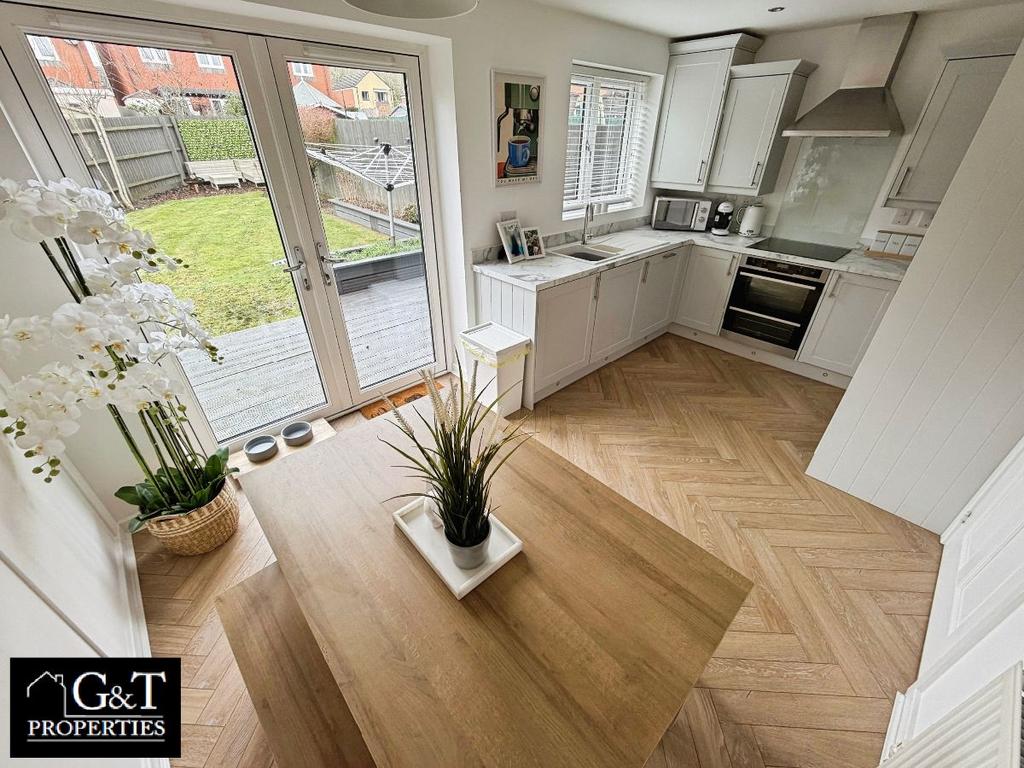 Kitchen / dineing area