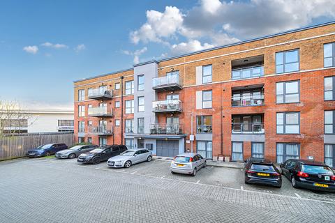 2 bedroom apartment for sale, Arla Place, Ruislip, Middlesex