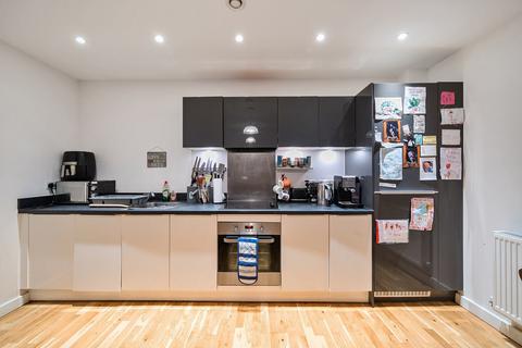 2 bedroom apartment for sale, Arla Place, Ruislip, Middlesex