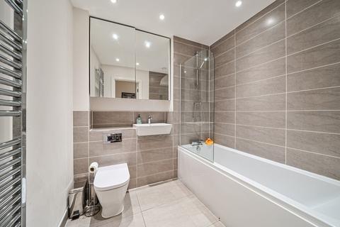 2 bedroom apartment for sale, Arla Place, Ruislip, Middlesex