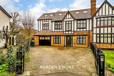 undefined, Edward Close, Gidea Park, RM2