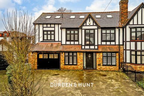 undefined, Edward Close, Gidea Park, RM2