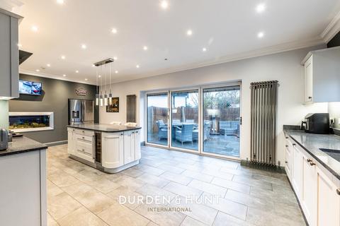 undefined, Edward Close, Gidea Park, RM2