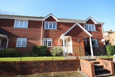 undefined, Chesham Mews, Chesham Road