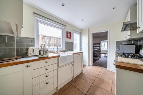 3 bedroom terraced house for sale, New Road, Weybridge, KT13