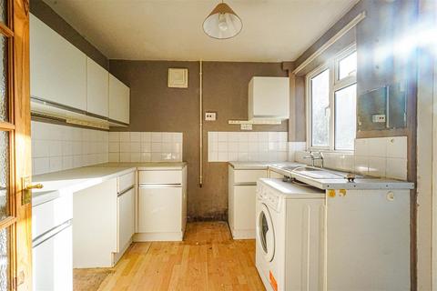 3 bedroom semi-detached house for sale, Rye Road, Hastings