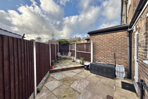 Studio for sale, Wilkes Road, Hutton, Brentwood