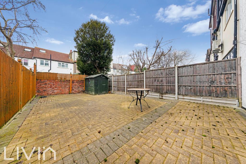 Canmore gardens, 35 2