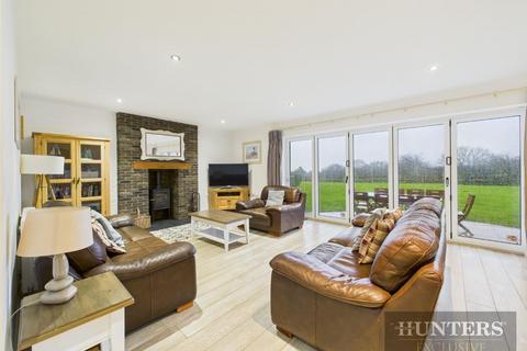 4 bedroom detached house for sale, Britannia Drive, Moor Road, Filey
