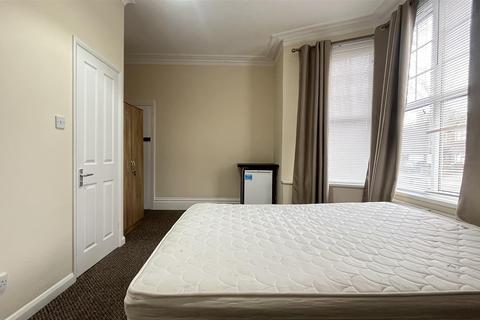 undefined, Camborne Road, Sutton SM2