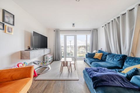 2 bedroom flat for sale, Thomas Blake Avenue, Southampton, Hampshire, SO14