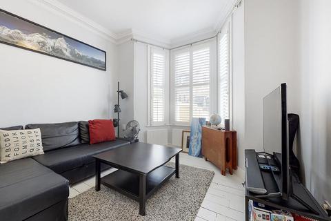 1 bedroom flat for sale, Blackstock Road, Finsbury Park