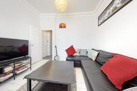 1 bedroom flat for sale, Blackstock Road, Finsbury Park