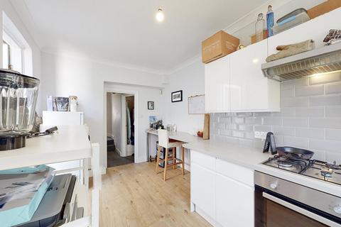 1 bedroom flat for sale, Blackstock Road, Finsbury Park