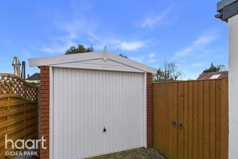 4 bedroom semi-detached house for sale, Hill Grove, Marshalls Park, Romford