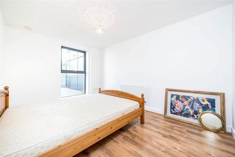 1 bedroom flat for sale, Kennington Road, London SE11