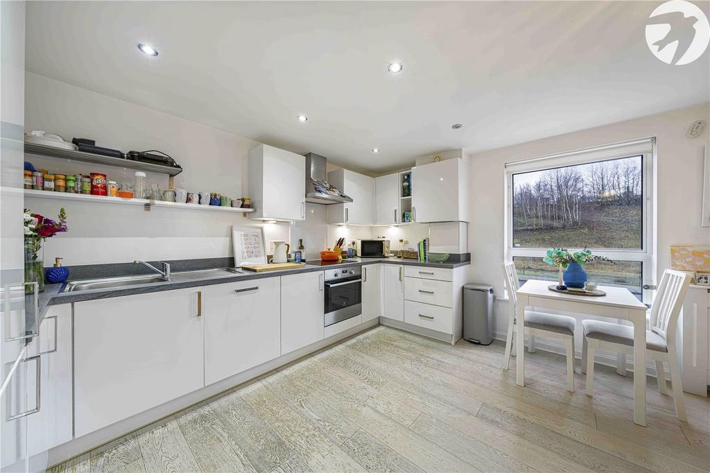 Kitchen/Dining Area