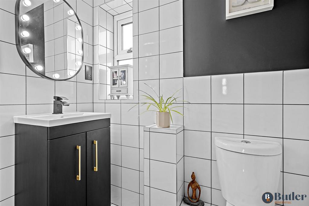 En-Suite Shower Room