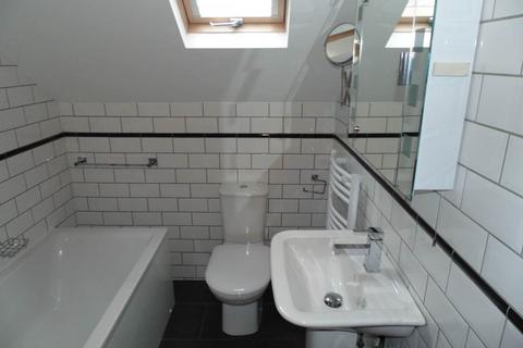 undefined, Y Stabl Penallta Isaf Farm, Ystrad Mynach CF82