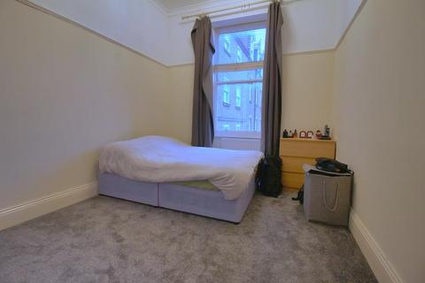 1 bedroom apartment to rent, Charlotte Square, City Centre