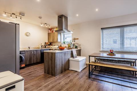 undefined, Manston Court, Walthamstow, E17