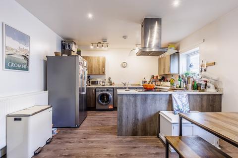undefined, Manston Court, Walthamstow, E17