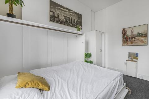1 bedroom flat to rent, Castletown Road, London, W14