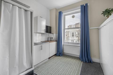 1 bedroom flat to rent, Castletown Road, London, W14