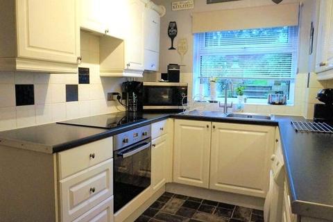3 bedroom end of terrace house to rent, Polperro Close, Orpington BR6