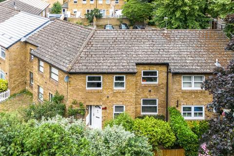 3 bedroom terraced house for sale, Burgos Grove, London SE10
