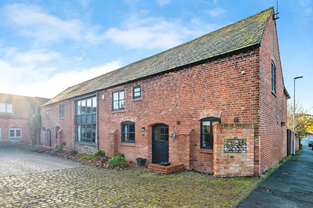 Signal Convert Unit West Cross Lane, Loughborough LE12 4 bed barn conversion for sale - £ ...