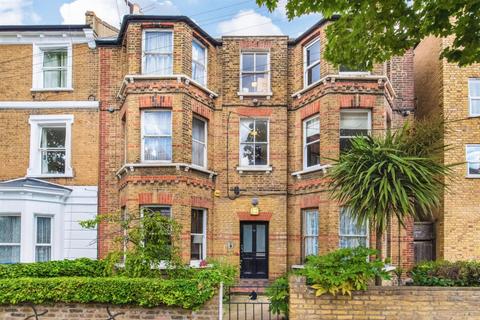 3 bedroom apartment for sale, Talfourd Road, Camberwell, SE5