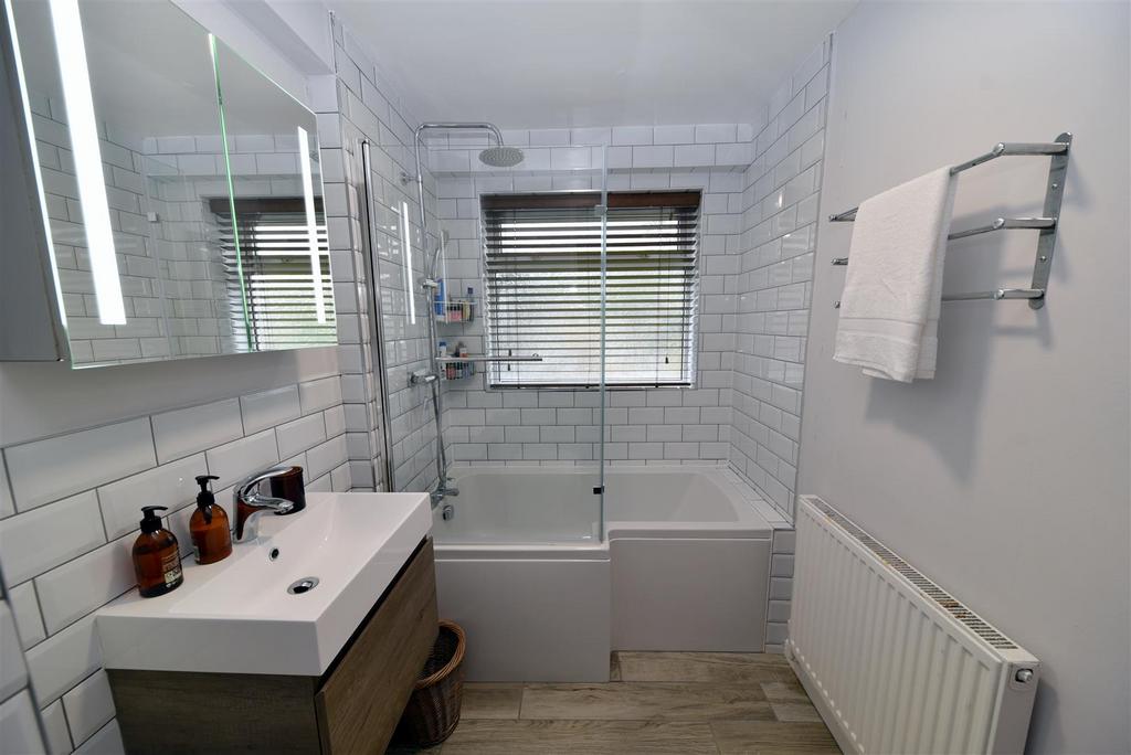 Bath 2.JPG