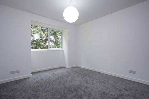 undefined, Wavel Place, Sydenham Hill SE26