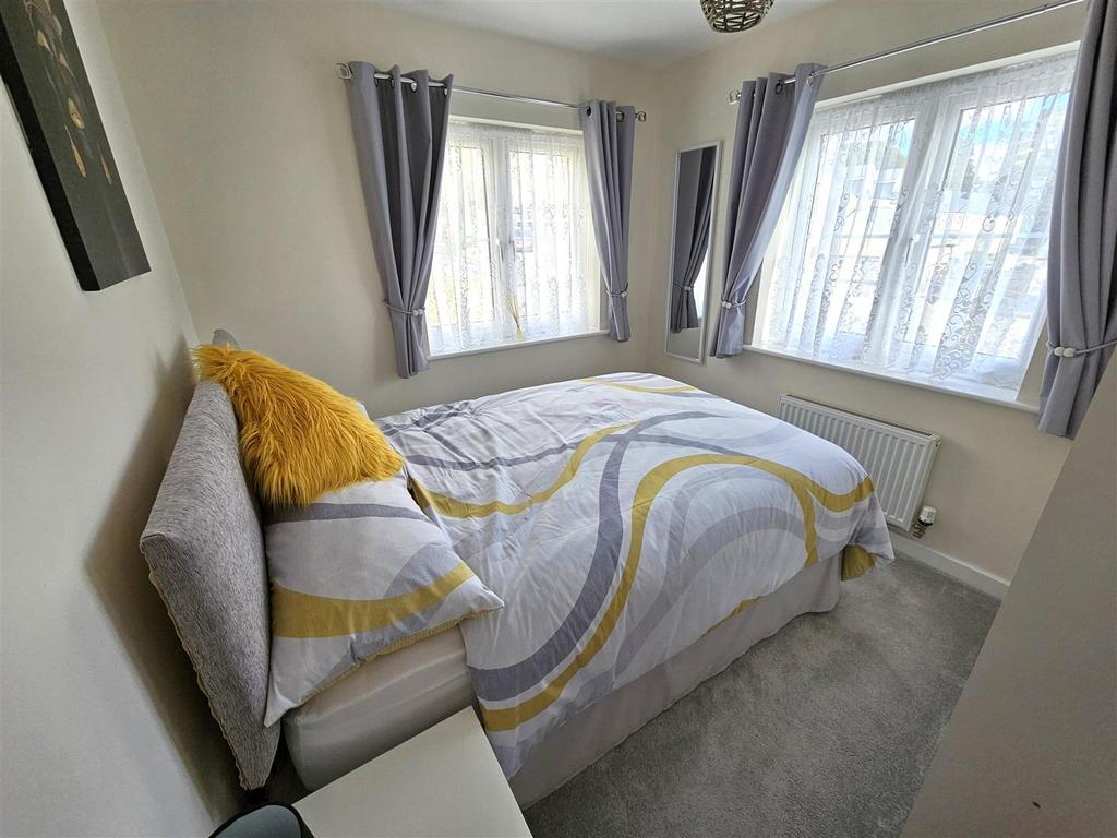 Bedroom 2.jpg