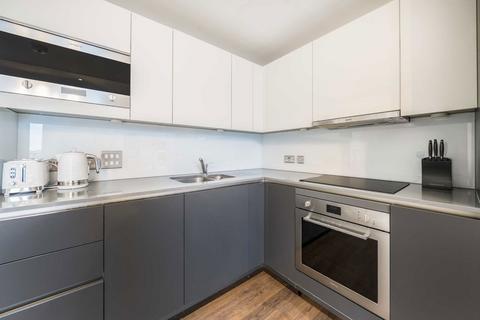 1 bedroom flat for sale, Mastmaker Road, London E14