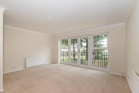 undefined, Richmond,  Surrey,  TW9